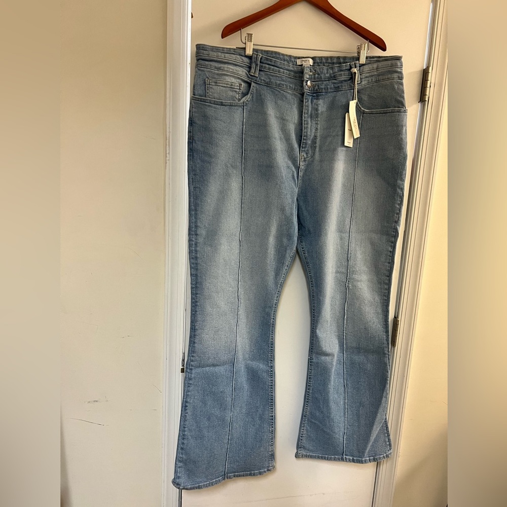 Forever 21 Women High Rise Slim Fit Flare Jeans Size 20 (New)